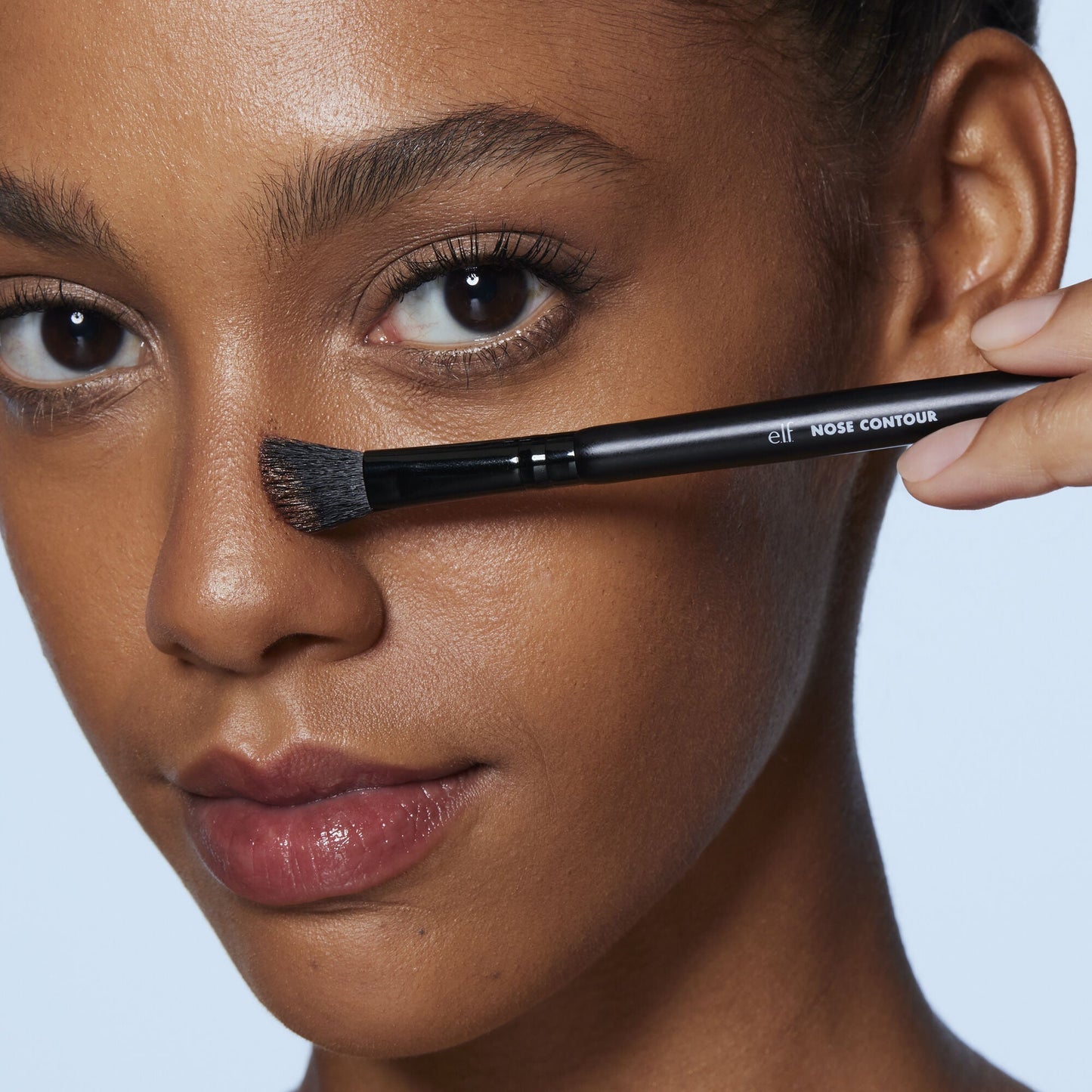 dual-ended-nose-contour-brush-e5 81283_Nose_Contour_Brush.jpg