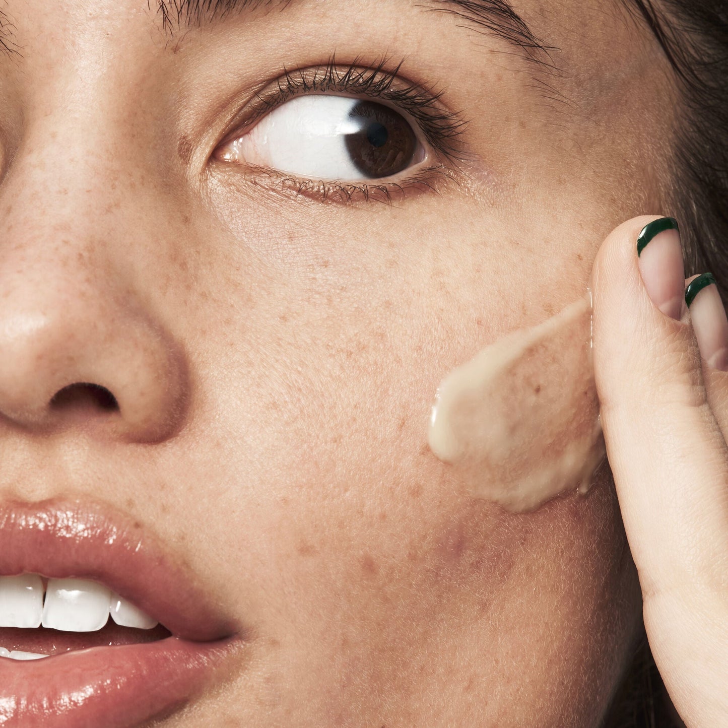 blemish-breakthrough-acne-calming-water-cream-f3 021522_Isabella_Acne_After_0462_FINAL_IGF_9e5f70b6-f47c-4bf3-9a7f-a9f223867f61.jpg