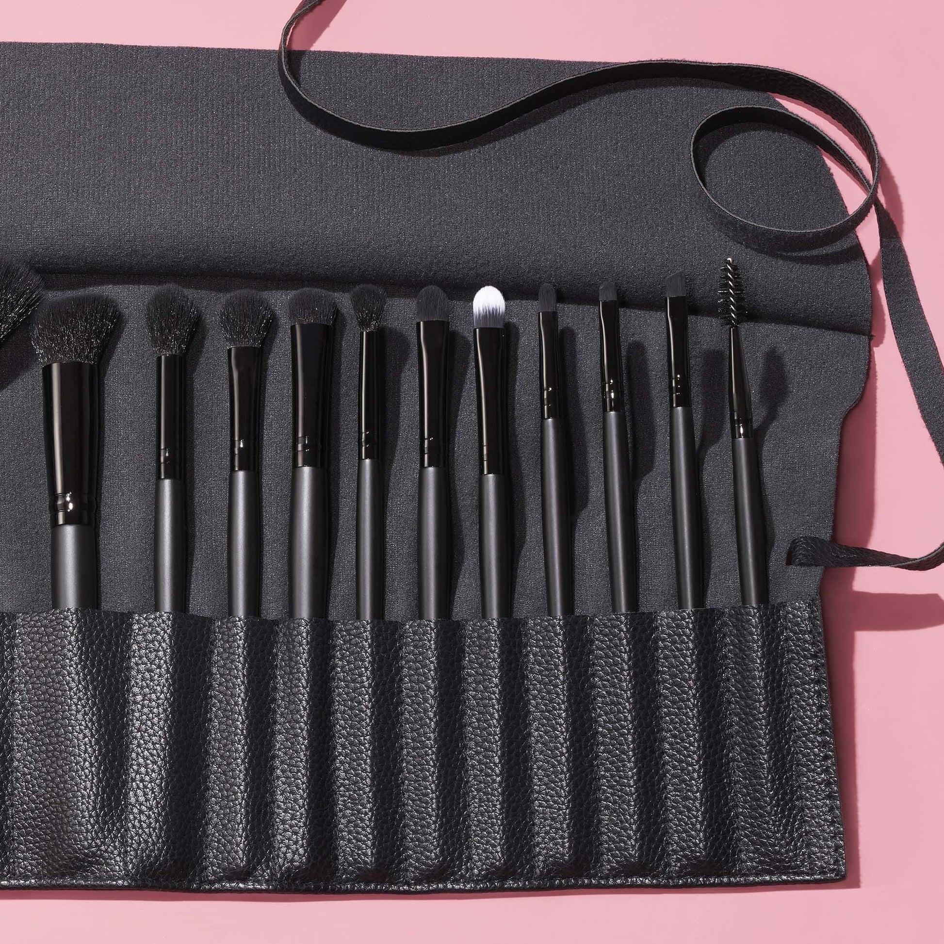 17-piece-ultimate-makeup-brush-set-and-travel-roll-u2 042423_UltBrushSet_V2_Main-2_IGF_carousel2.jpg