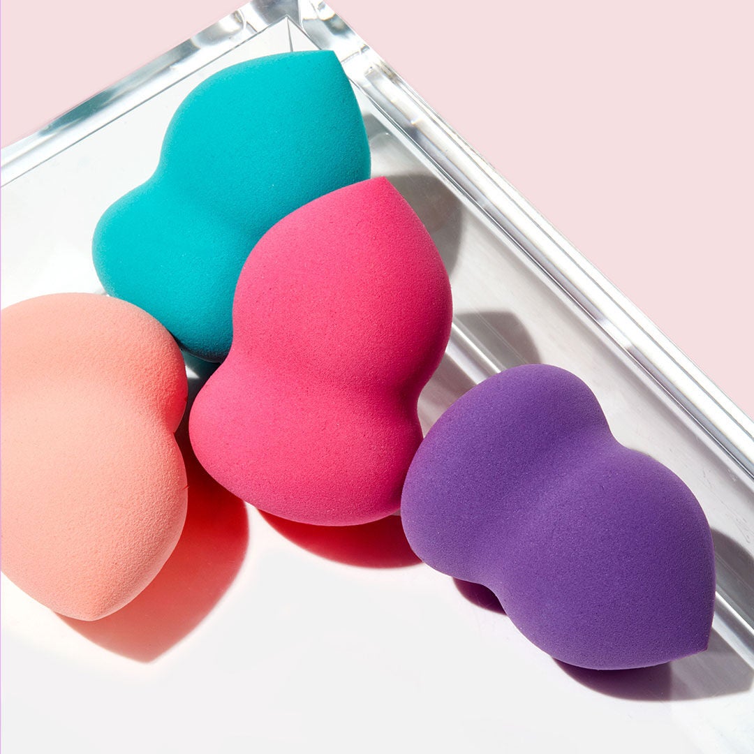 blending-sponge-peach-z3 0619_SocialIGF_Sponges4.jpg