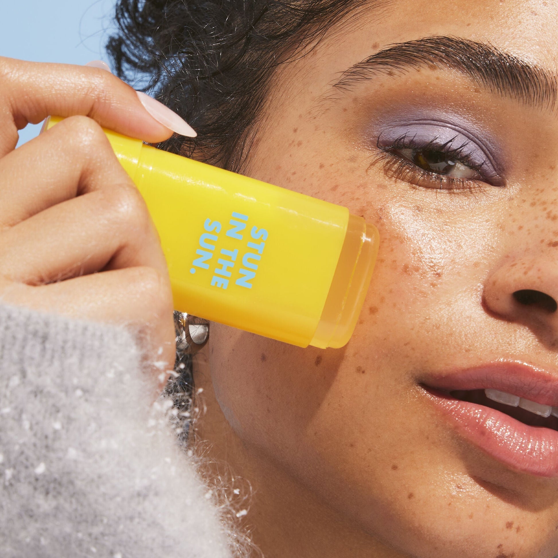 suntouchable-invisi-stick-spf-50-u1 091924_Aiyana_Sunwich2_2468_FINAL_RGB_IGF2.jpg