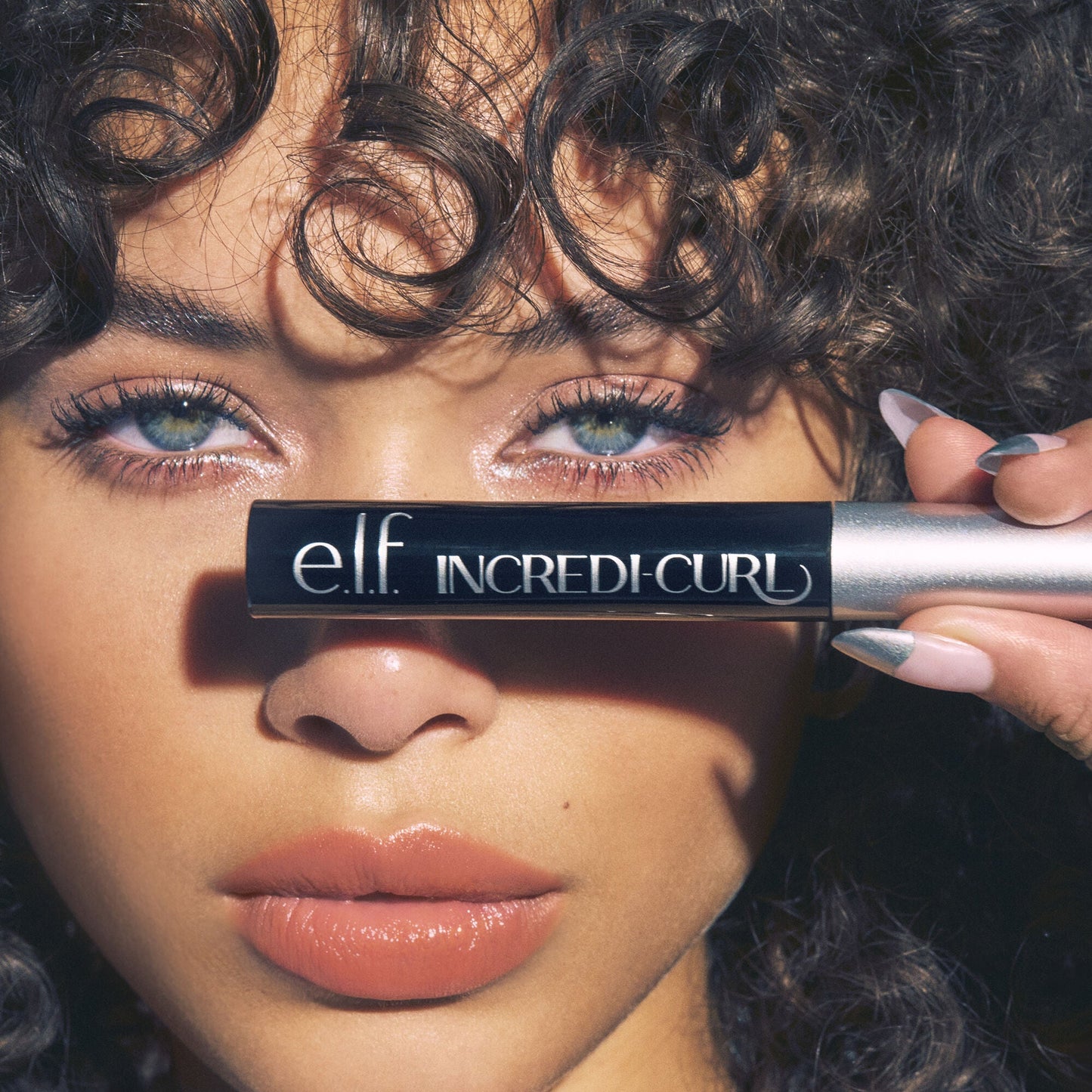 incredi-curl-mascara-o8 100724_elf_Alexa_IncrediCurl_After_0473_FINAL_V1_RGB_IGF_4909dedf-6085-4b66-b6fa-23af48640378.jpg