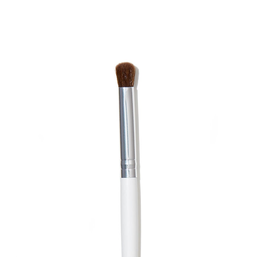 blending-eye-brush-q3 1803_macro.jpg