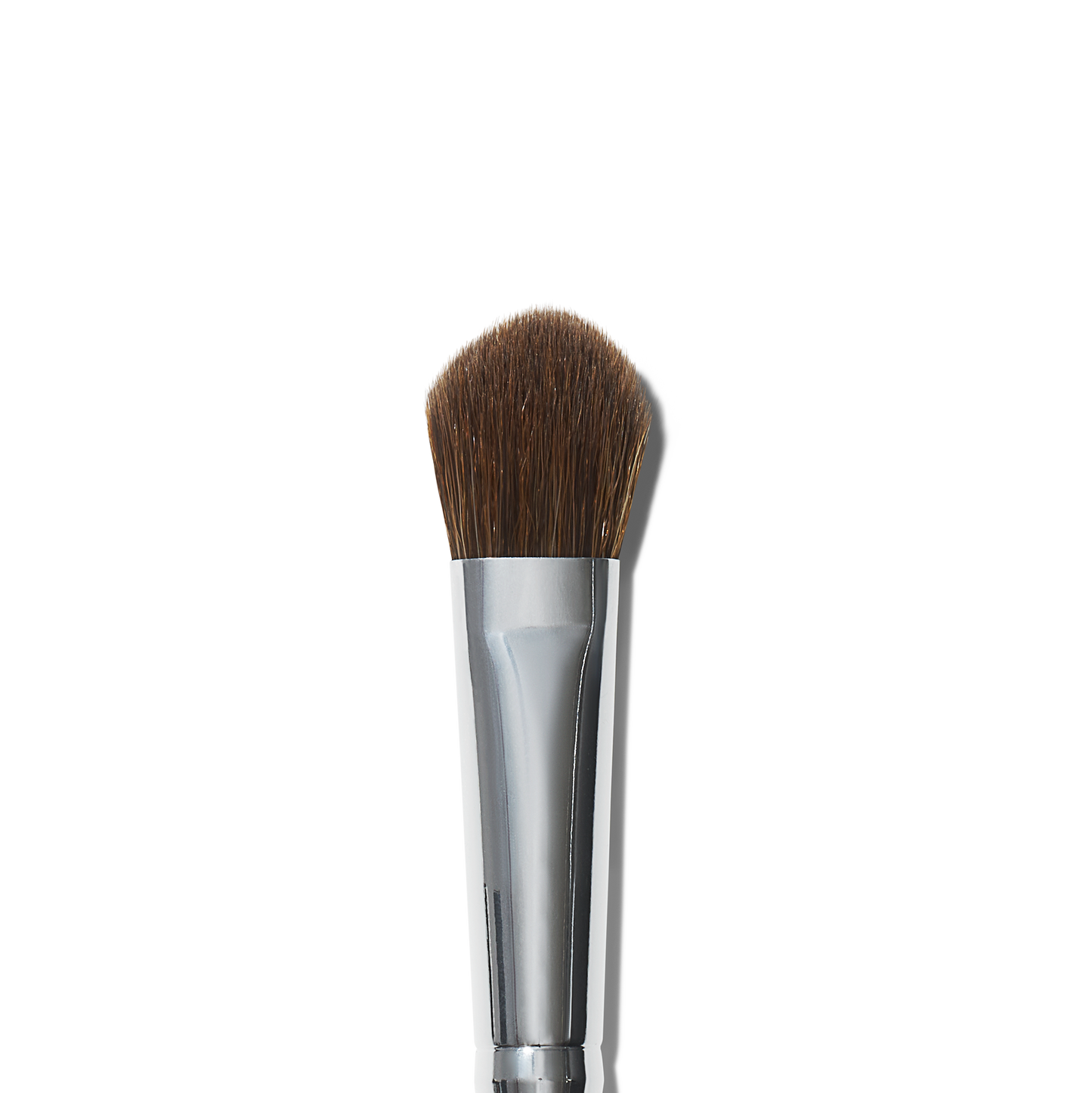 wide-tapered-eyeshadow-brush-v4 21994_MACRO_R.png
