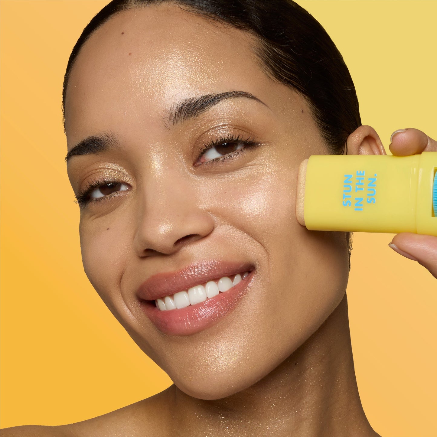 suntouchable-invisi-stick-spf-50-glitz-h7 57109_SUNTOUCHABLES_INVISI_STICK_CELINE_0221_V5.jpg